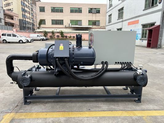 Chiller raffreddato ad acqua con flusso di raffreddamento di 59,5 m3/h 5-35.C Intervallo di temperatura 380-415V
